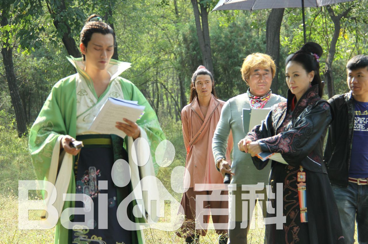 最新陈强在电视剧《兰陵王妃》现场中的壁纸