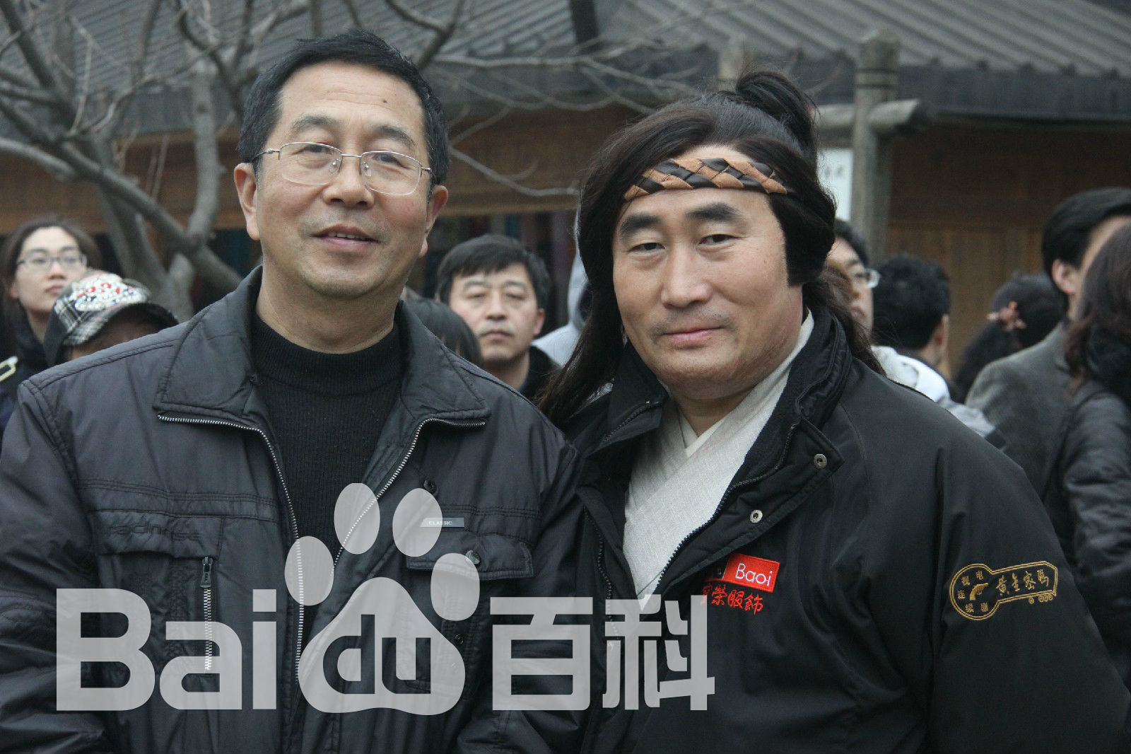 陈强在电视剧《月明三更》现场中的