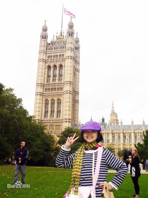 最新钟雯冠壁纸