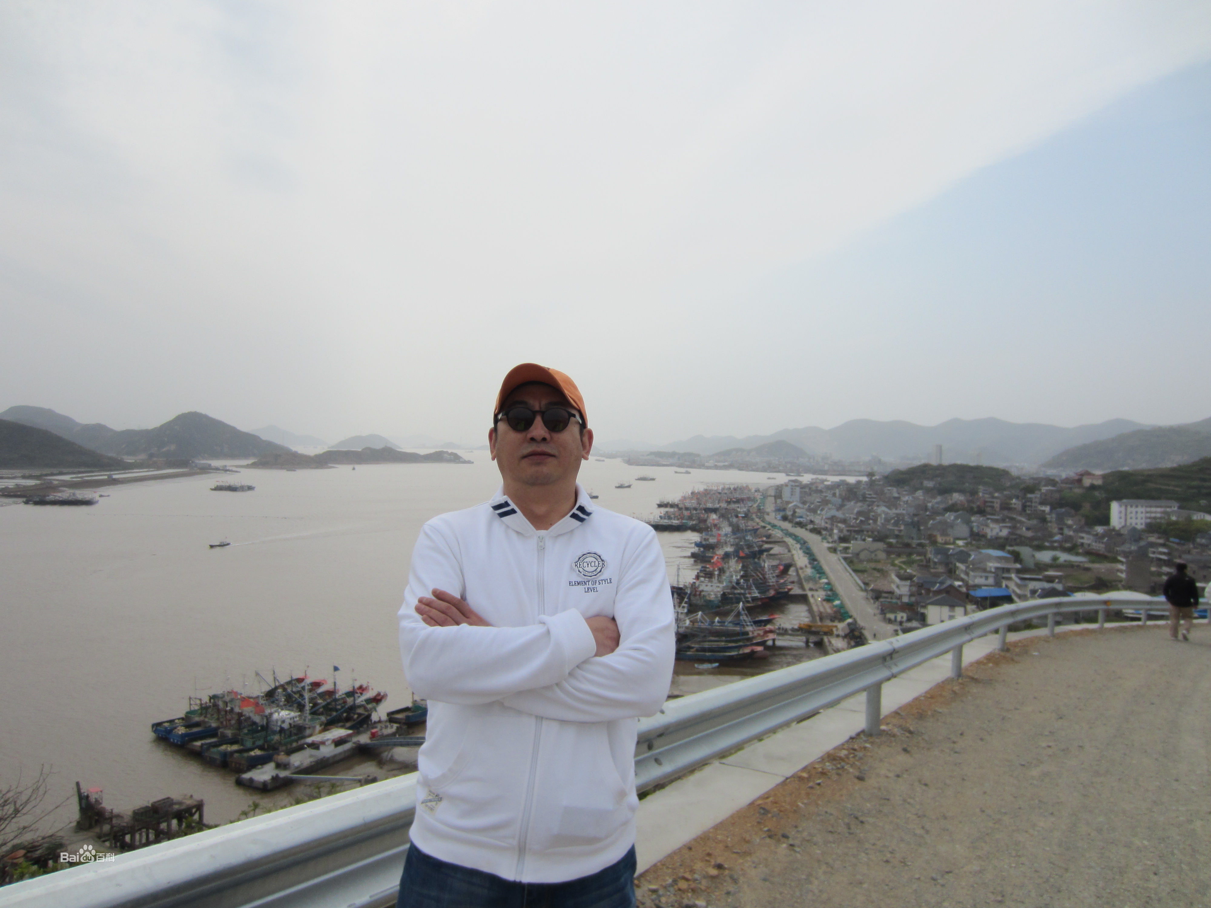 杨朗从个人照片前后照片