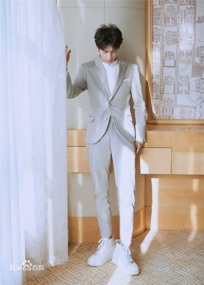 罗云熙(Leo)休闲西装