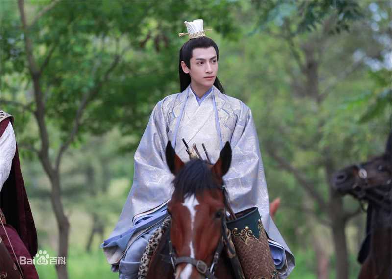 最新罗云熙(Leo)在《白发》中饰演容齐中的图集