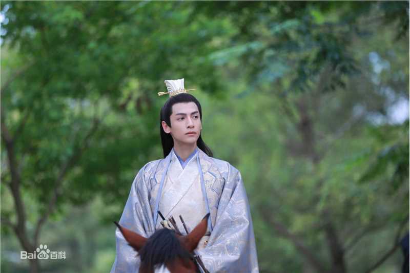 最新罗云熙(Leo)在《白发》中饰演容齐中的图集