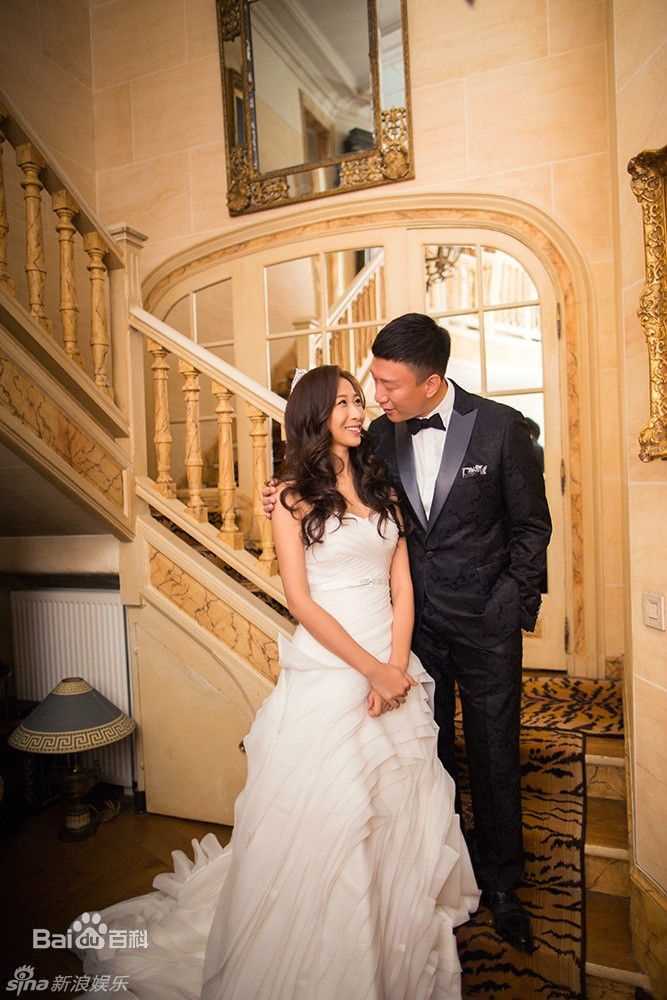 孙红雷与王骏迪婚纱照图册