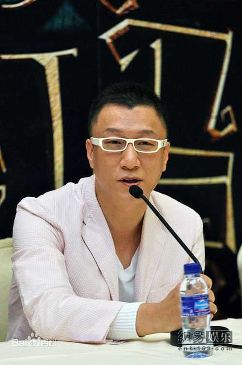 最新孙红雷在2009《决战刹马镇》宣传照中的图集