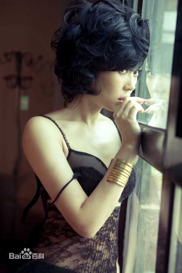 余男(Yu Nan)最优质杂志拍摄相册