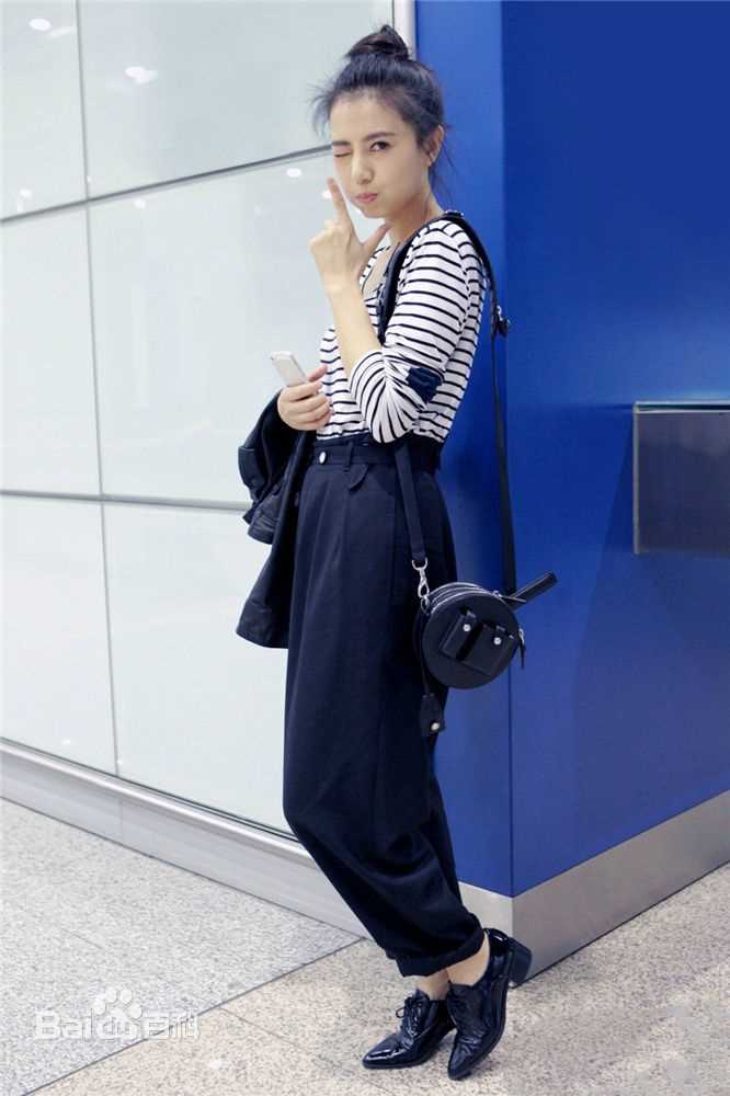 高圆圆(Gao Yuanyuan)街拍性感图片图集