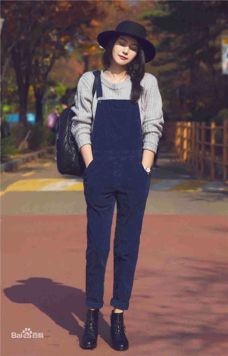 高圆圆(Gao Yuanyuan)街拍性感图片图集