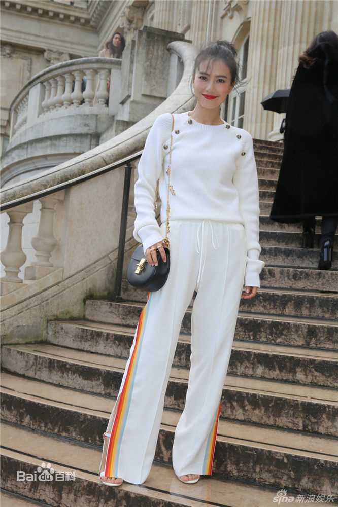 高圆圆(Gao Yuanyuan)参加时装周图片图集