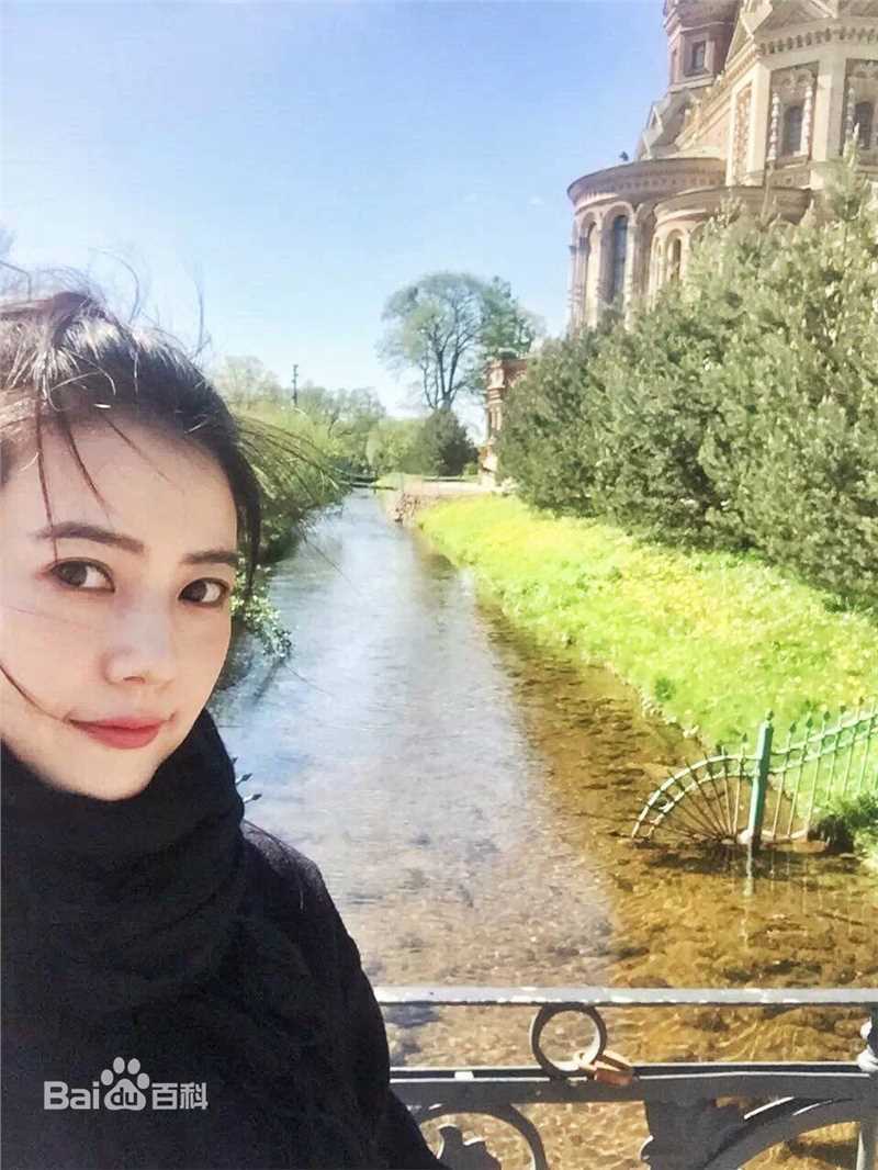 高圆圆(Gao Yuanyuan)日常生活图片图册