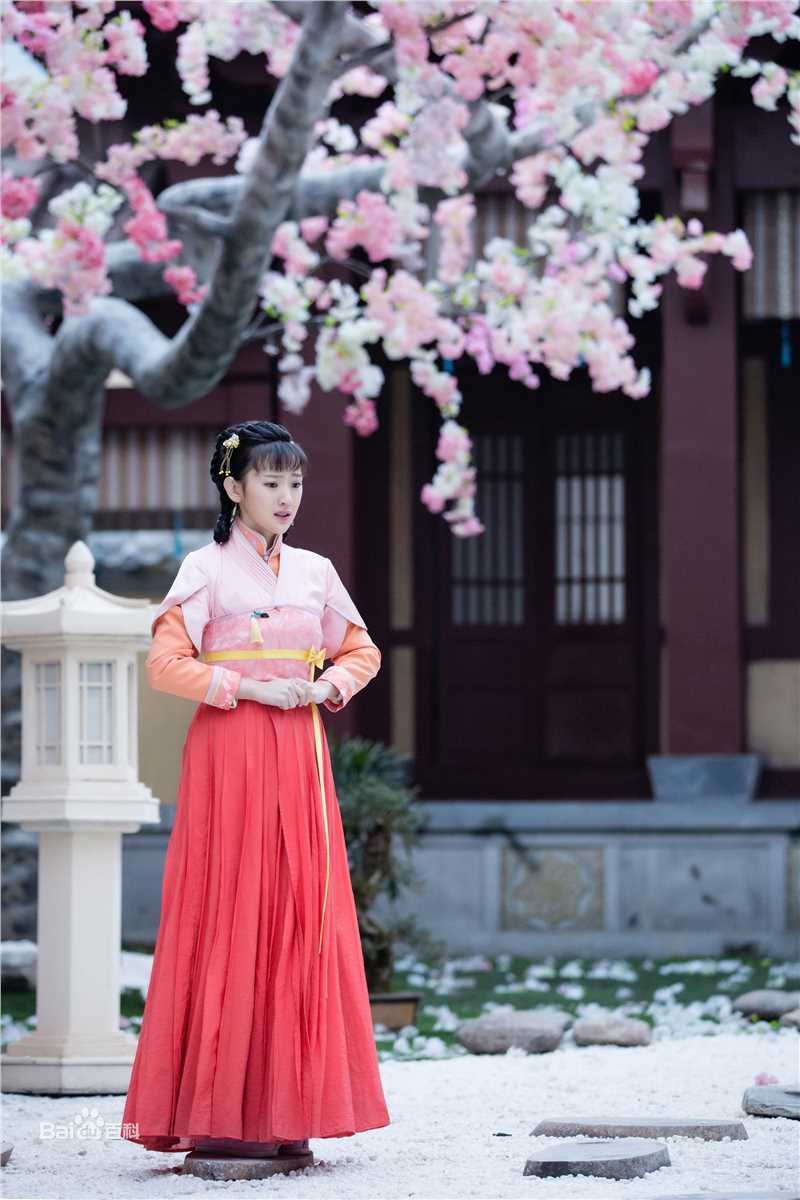 高清孙艺宁在《双世宠妃》镜心中的图集