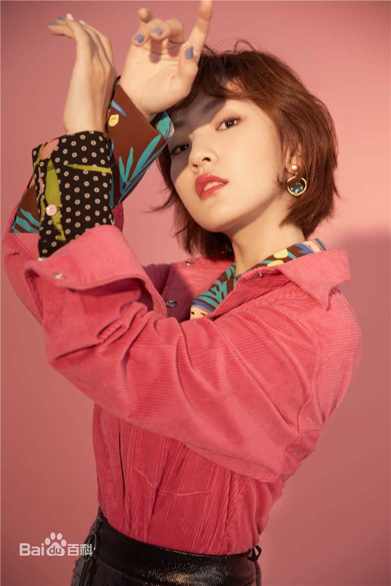 孙艺宁蘑菇街 街拍性感图片壁纸