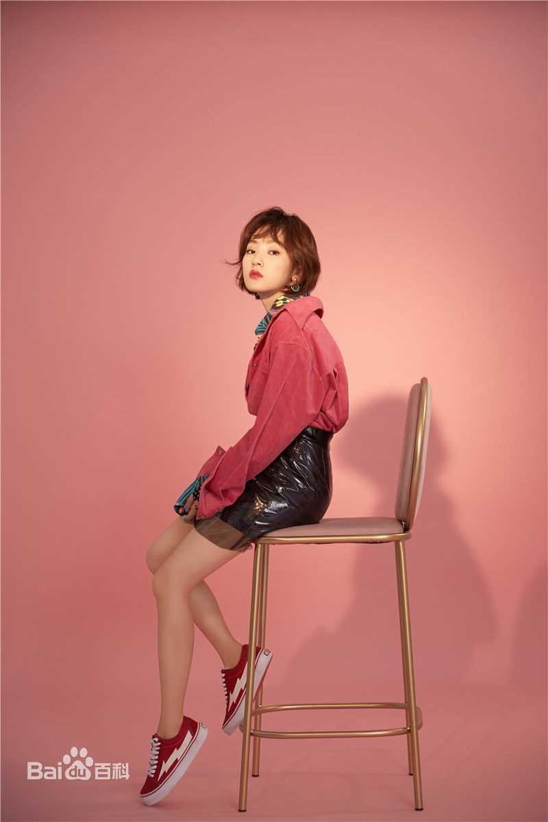 孙艺宁蘑菇街 街拍性感图片壁纸