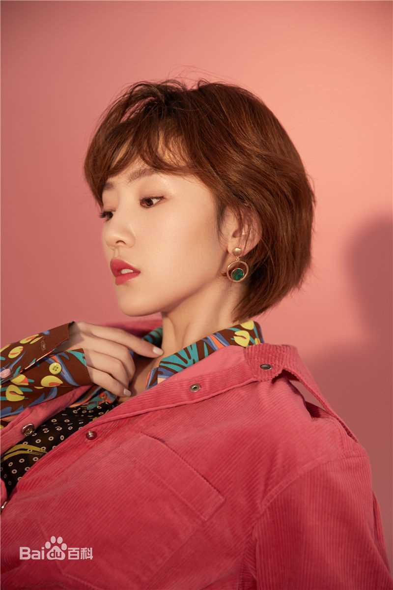 孙艺宁蘑菇街 街拍性感图片壁纸