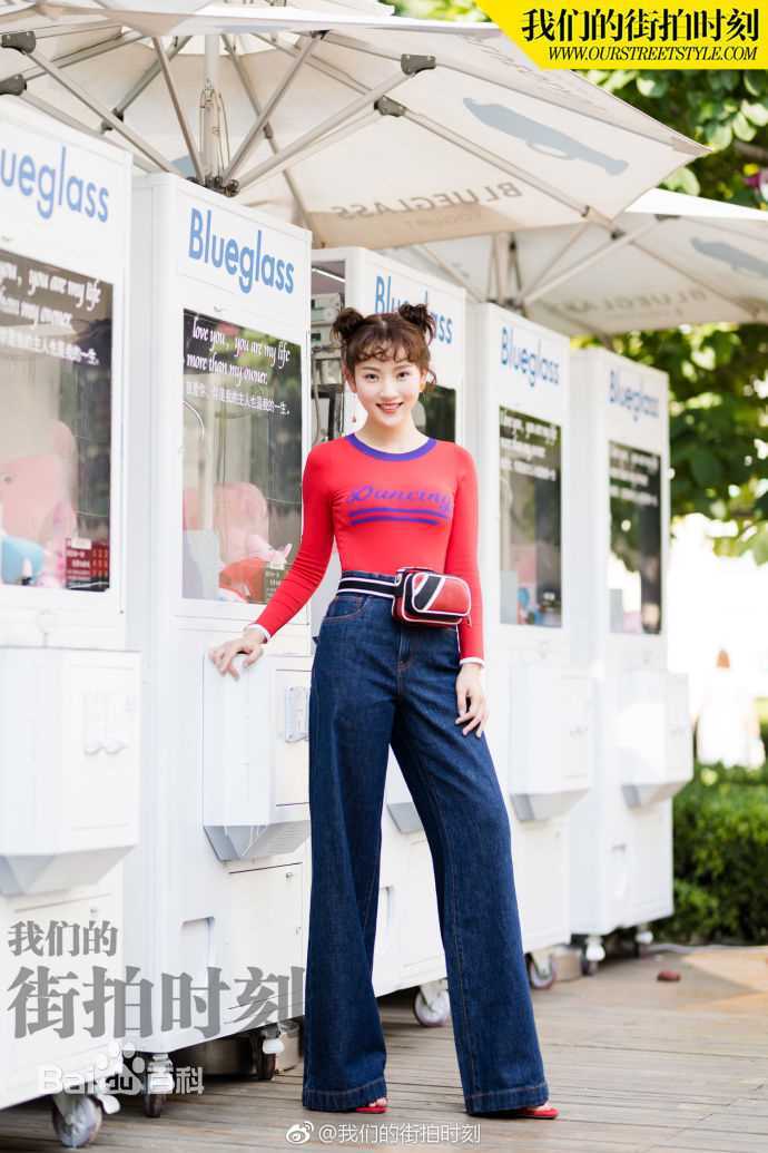 孙艺宁我们的街拍时刻素颜照壁纸