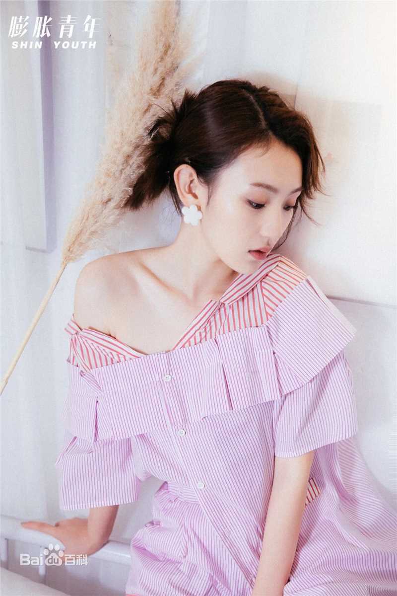 孙艺宁膨胀青年素颜照相册