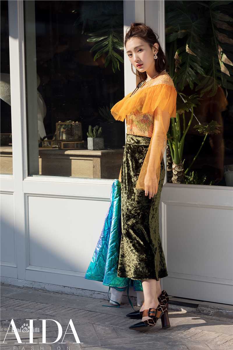 孙艺宁AIDA时尚壁纸壁纸