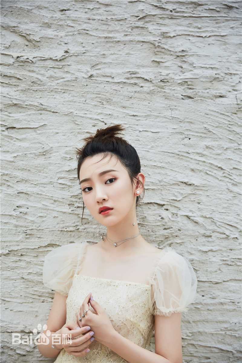 孙艺宁最新街拍图集