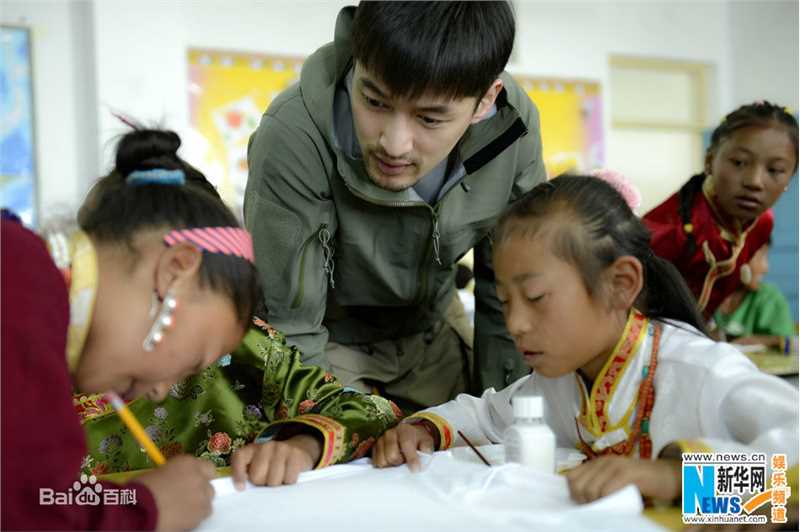 胡歌(Hugh)云起行动性感图片壁纸