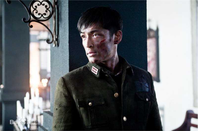 精选胡歌(Hugh)在《四十九日·祭》戴涛中的图册