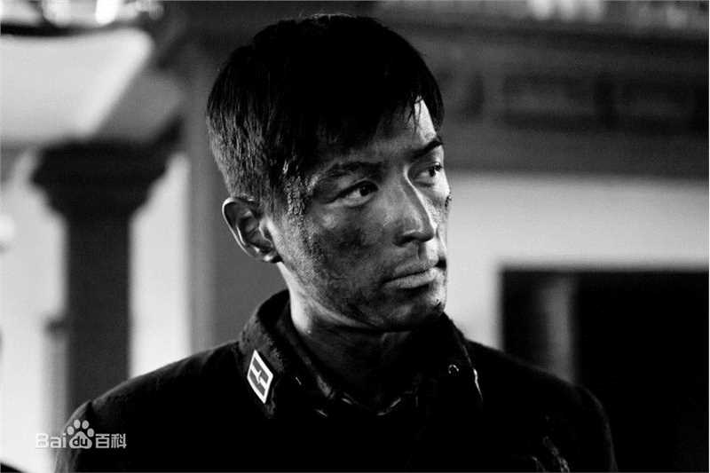 精选胡歌(Hugh)在《四十九日·祭》戴涛中的图册