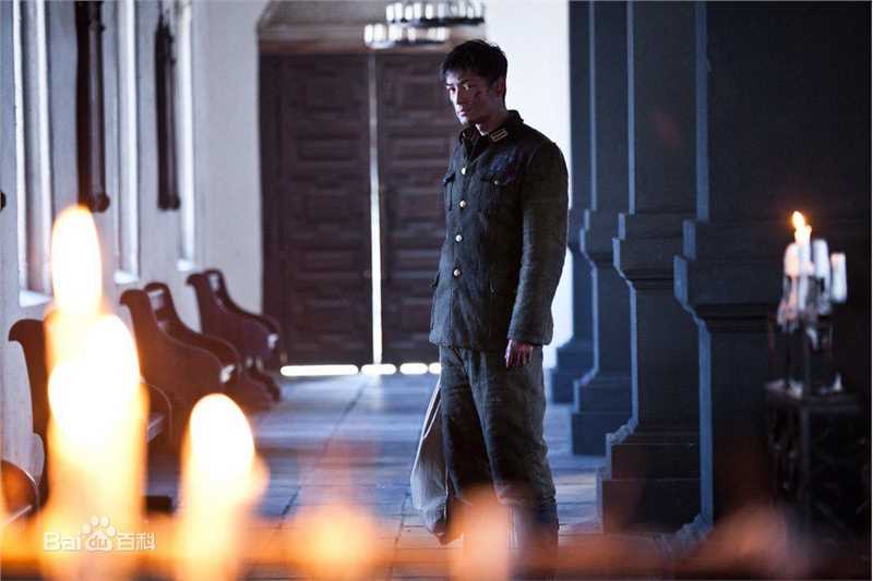 精选胡歌(Hugh)在《四十九日·祭》戴涛中的图册