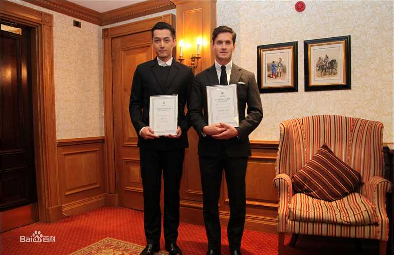 胡歌(Hugh)英国旅游局友好大使前后照片