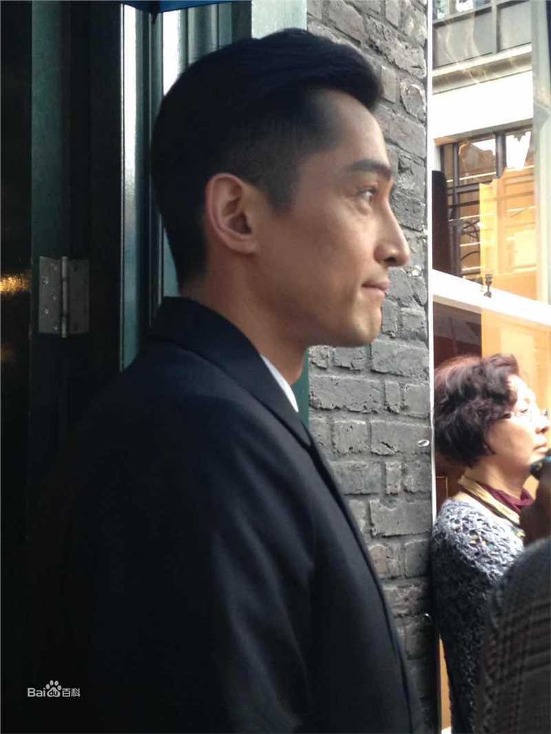 胡歌(Hugh)英国旅游局友好大使前后照片