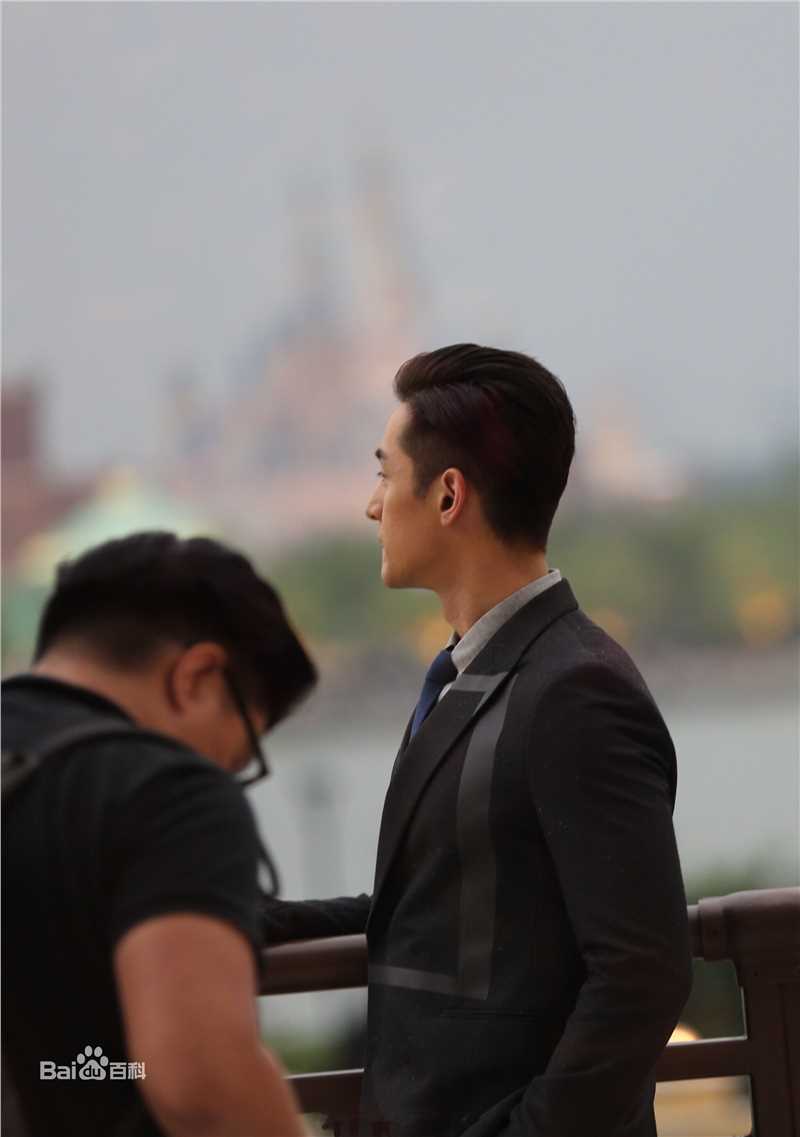 胡歌(Hugh)上海迪士尼开园盛典壁纸壁纸
