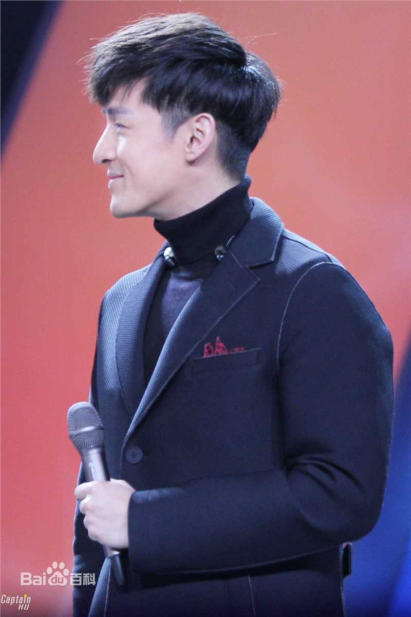 胡歌(Hugh)东方卫视跨年晚会素颜照相册