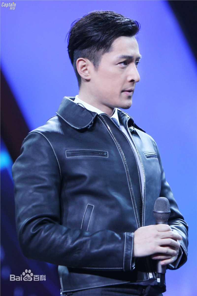 胡歌(Hugh)东方卫视跨年晚会素颜照相册