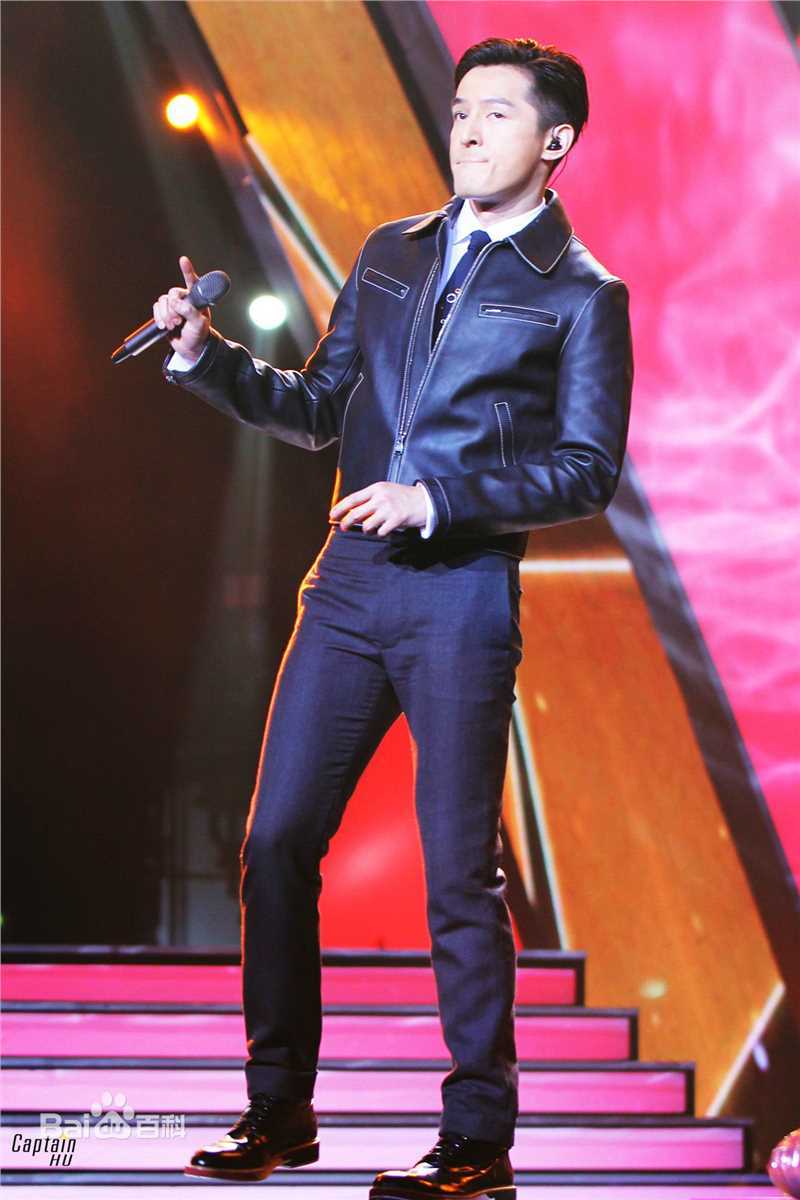 胡歌(Hugh)东方卫视跨年晚会素颜照相册