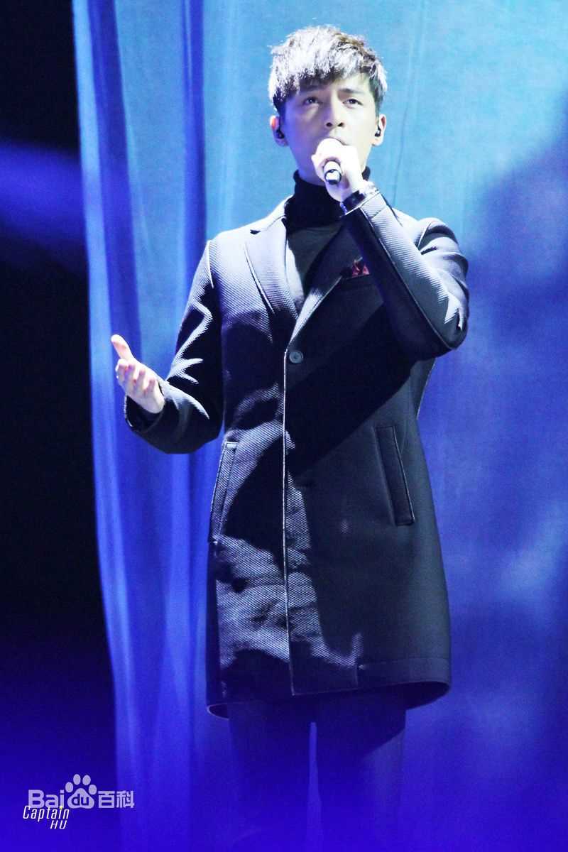 胡歌(Hugh)东方卫视跨年晚会素颜照相册