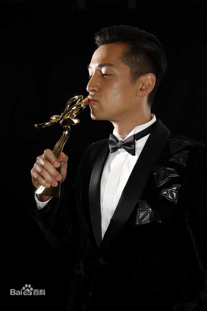 胡歌(Hugh)白玉兰奖最佳男主角性感图片图集