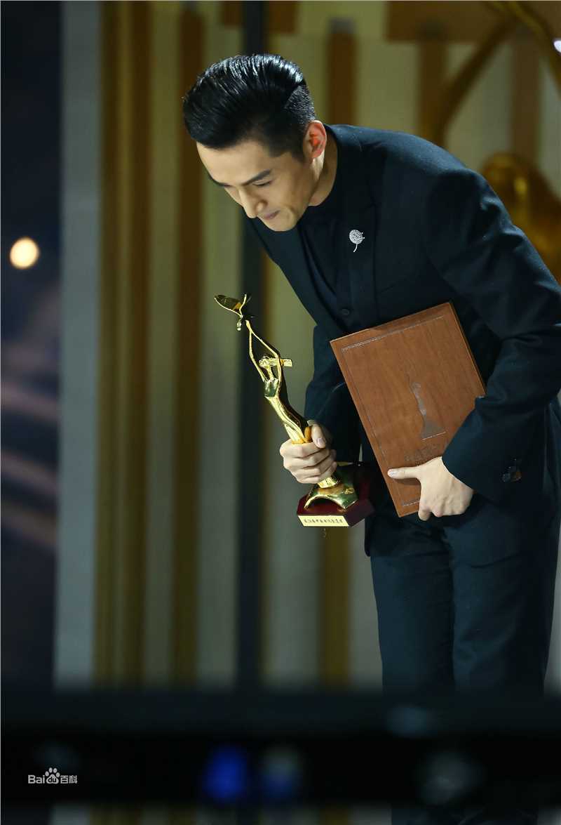 胡歌(Hugh)金鹰奖观众喜爱的男演员、最具人气男演员壁纸壁纸