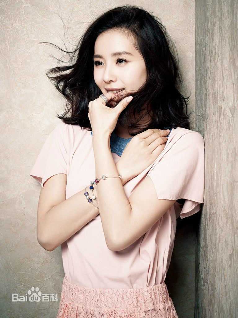 刘诗诗(Liu Shishi)时尚街拍图素颜照