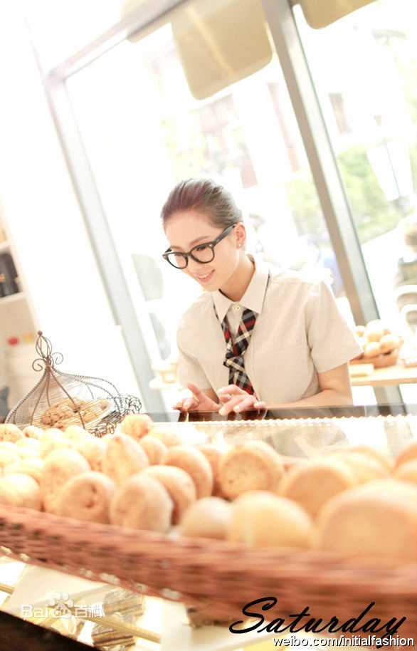 刘诗诗(Liu Shishi)时尚街拍图素颜照