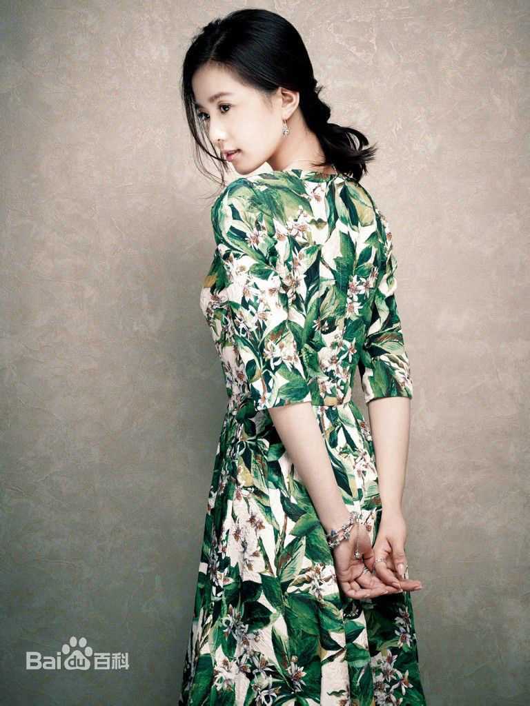 刘诗诗(Liu Shishi)时尚街拍图素颜照