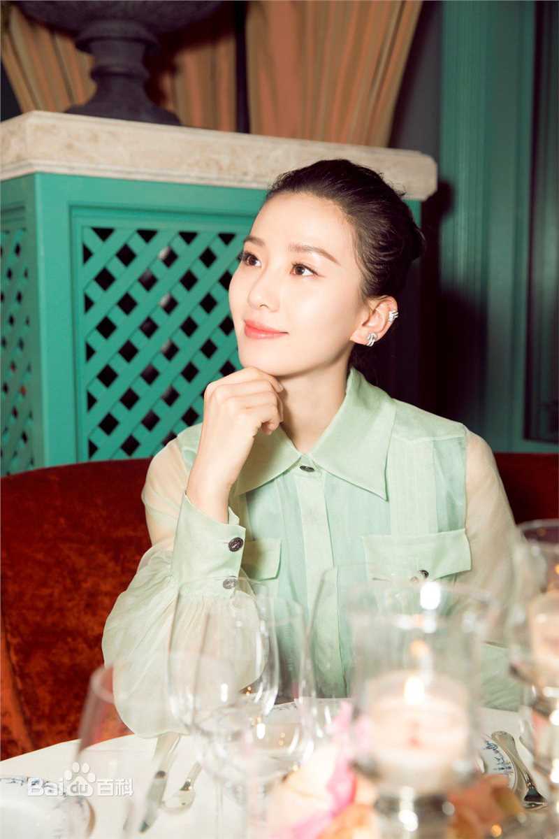 刘诗诗(Liu Shishi)Chanel巴黎高级手工坊系列大秀前后照片