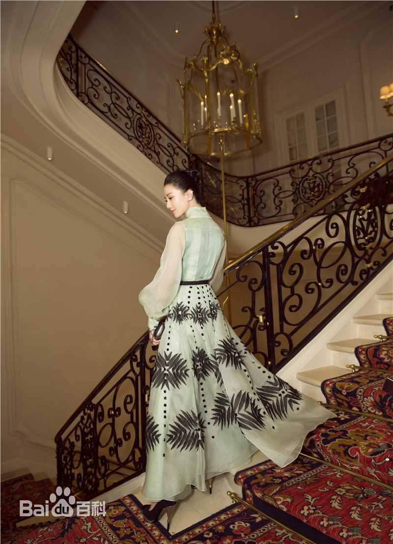 刘诗诗(Liu Shishi)Chanel巴黎高级手工坊系列大秀前后照片