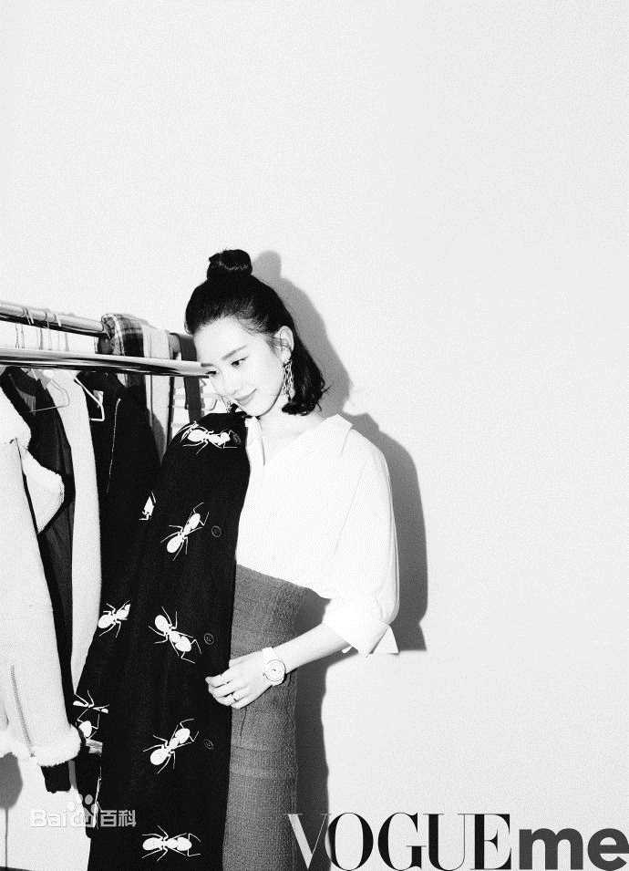 精选刘诗诗(Liu Shishi)在《VogueMe》中的图册