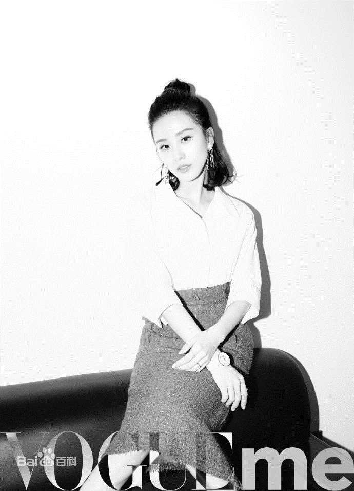 精选刘诗诗(Liu Shishi)在《VogueMe》中的图册