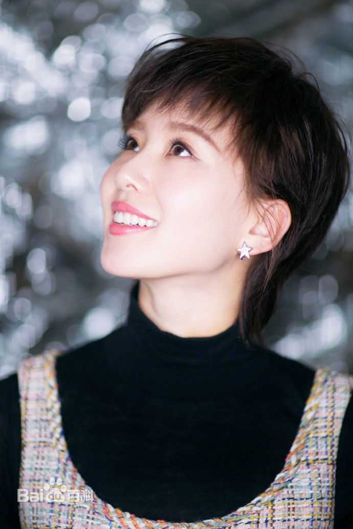 刘诗诗(Liu Shishi)香奈儿2017/18“古典的现代性”早春度假系列成都发布会图片图册