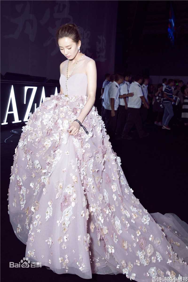 刘诗诗(Liu Shishi)2016BAZAAR明星慈善夜素颜照相册