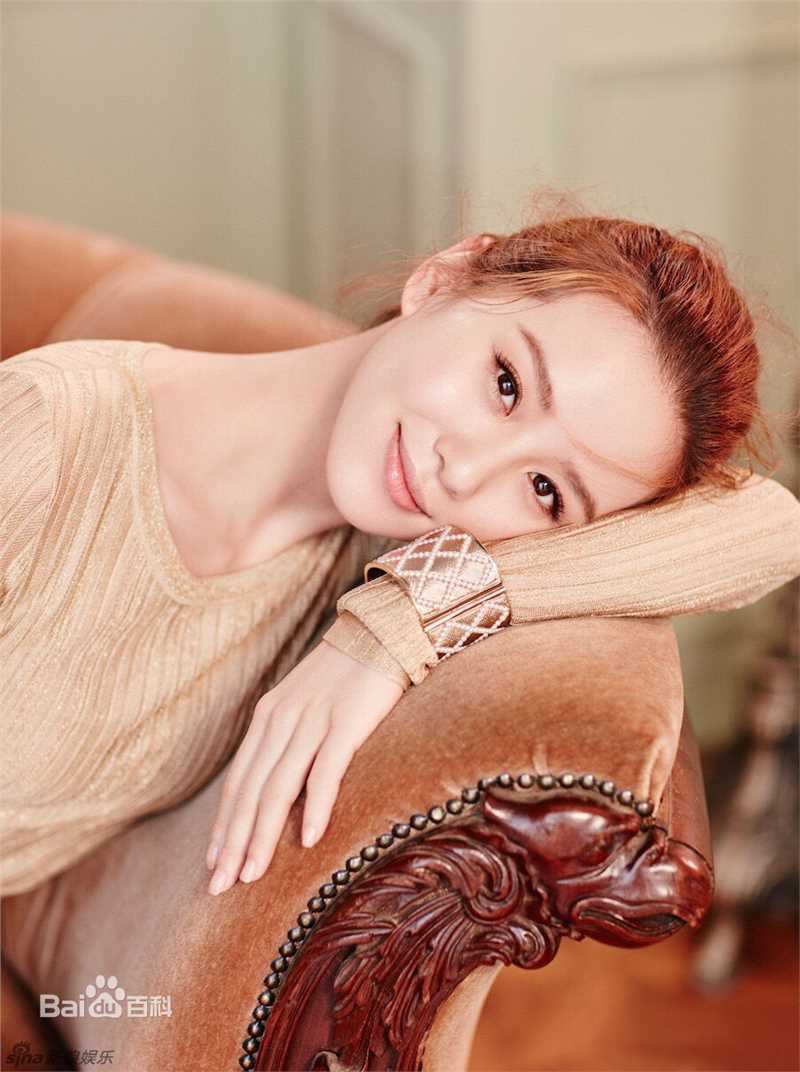 精选刘诗诗(Liu Shishi)在《瑞丽伊人风尚》九月刊中的图册