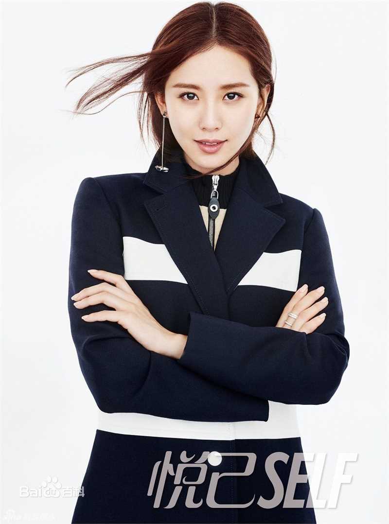 刘诗诗(Liu Shishi)在《悦己SELF》16年8月刊中的