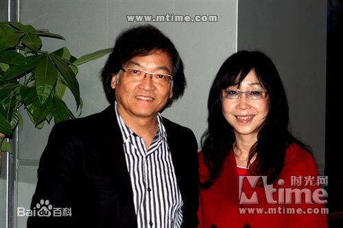 张婉婷与罗启锐素颜照相册