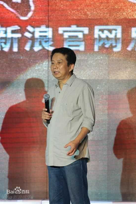 黄建新导演图册