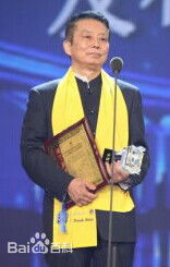 黄建新导演前后照片