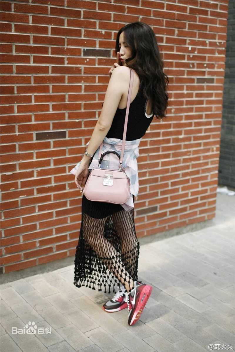 宋佳(Song Jia)街拍-Fire Bible性感图片图集